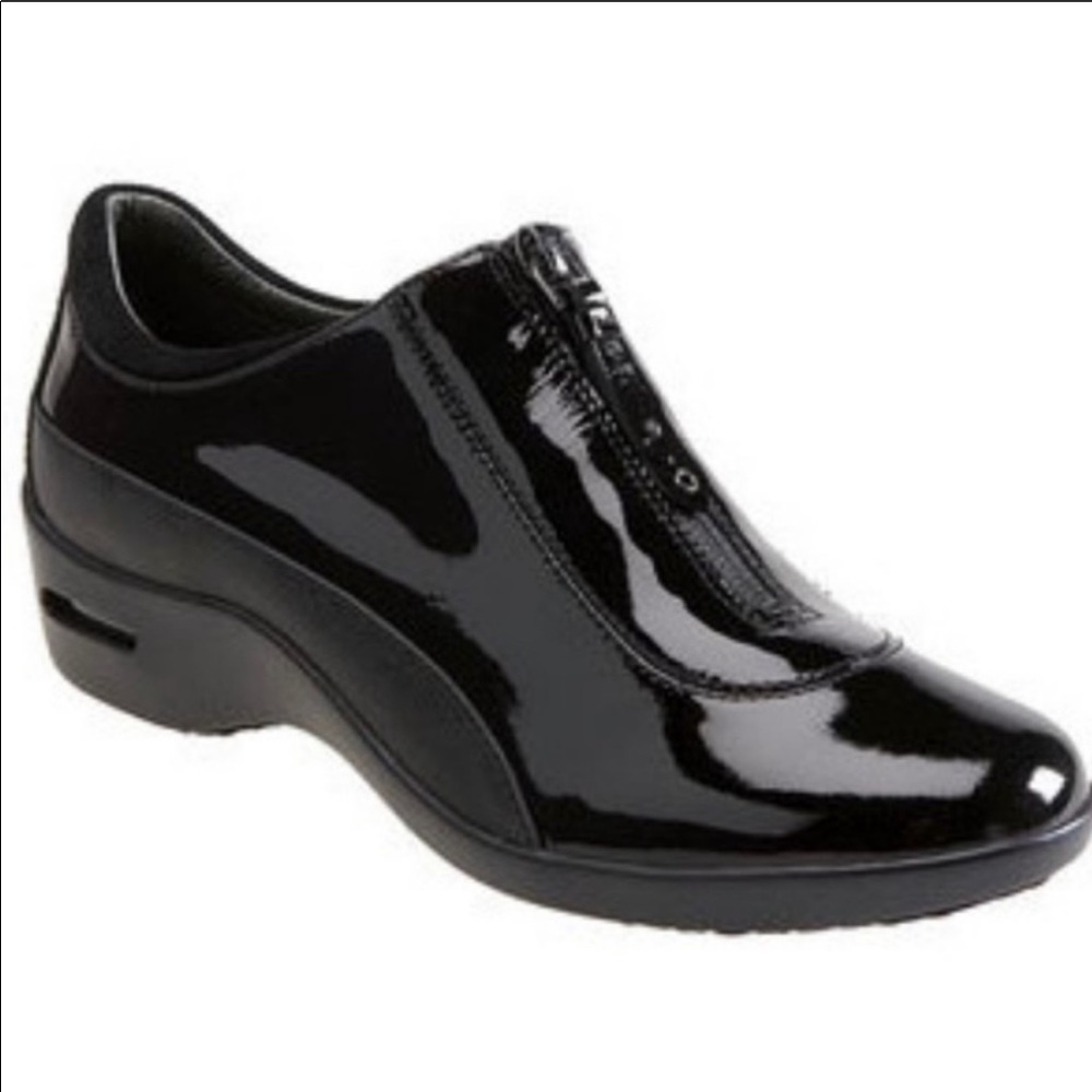 Cole Haan Nike Air Luna Waterproof Patent Shoe 7.5